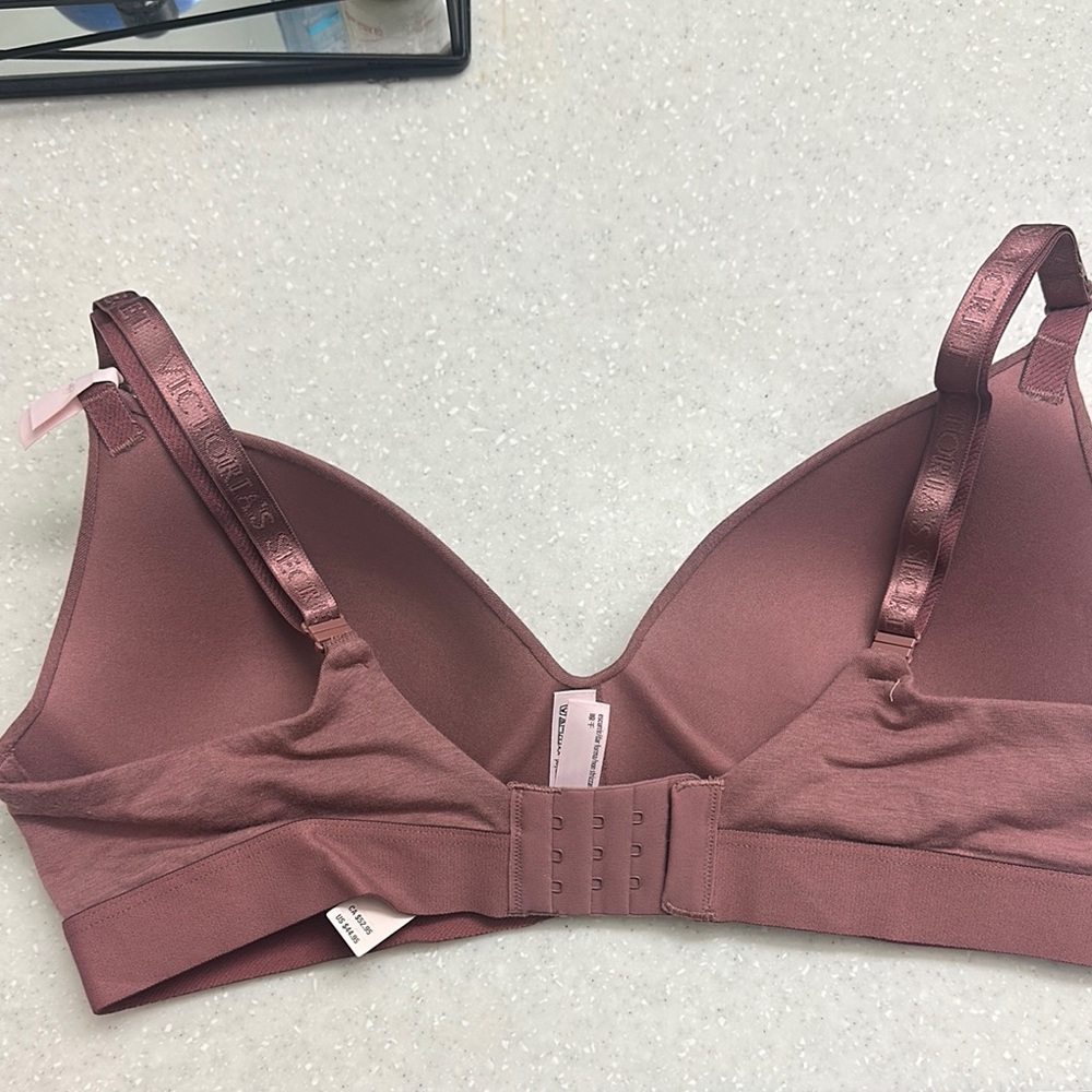 Victoria's Secret Seamless Bra in Mauve - Picture 2 of 3